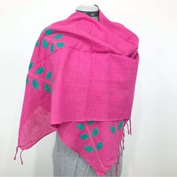 Sustainable Threads Pink 100% Cotton Fair Trade Botanical Appliqué Scarf - Picture 1 of 14